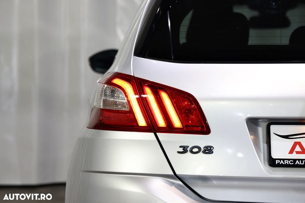 Peugeot 308 e-HDi FAP 115 Stop&Start EGS6 Allure - 37