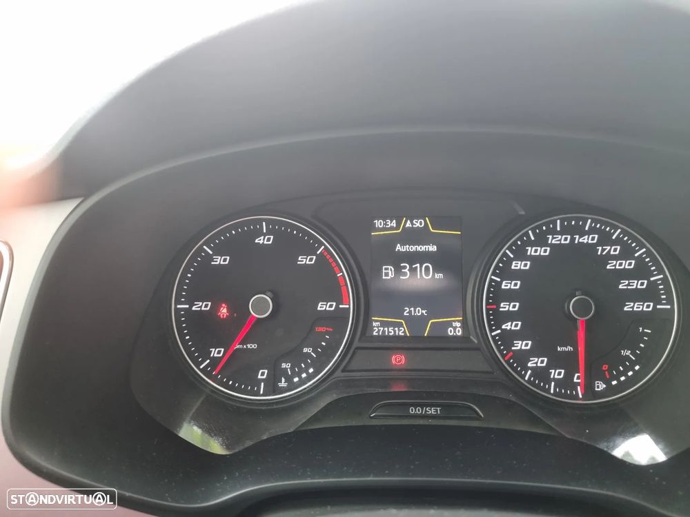 SEAT Leon 1.6 TDI Style S/S — fotografia 6