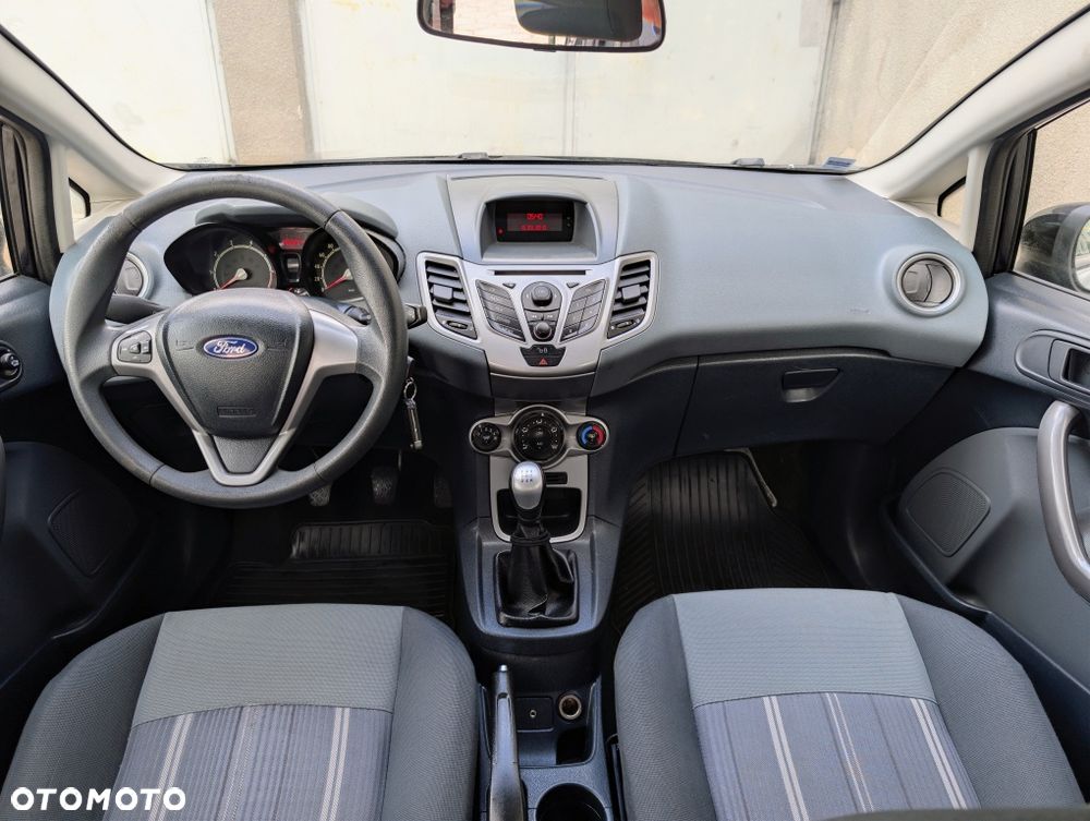 Ford Fiesta - 5