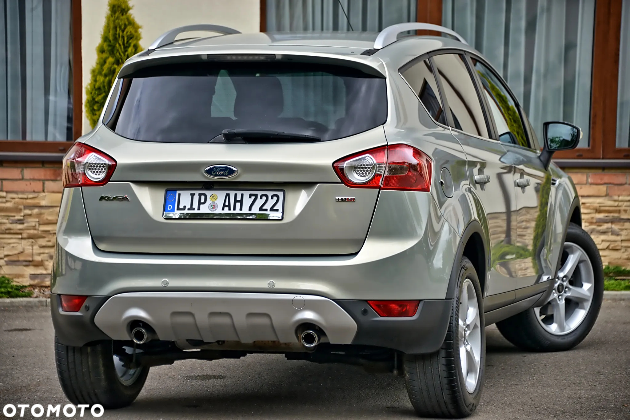 Ford Kuga 2.0 TDCi 4x4 Titanium - 6