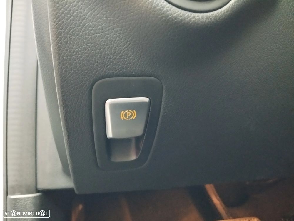 Mercedes-Benz C 220 d Avantgarde - 21