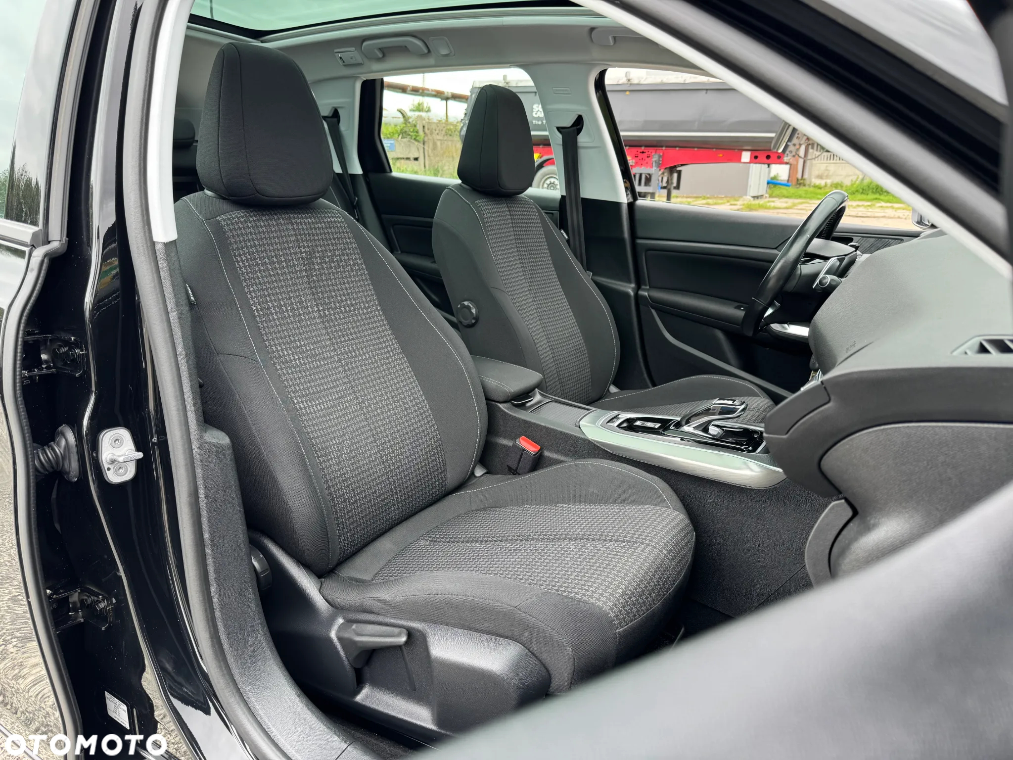 Peugeot 308 SW BlueHDi 130 EAT8 Stop & Start Allure Business-Paket - 28