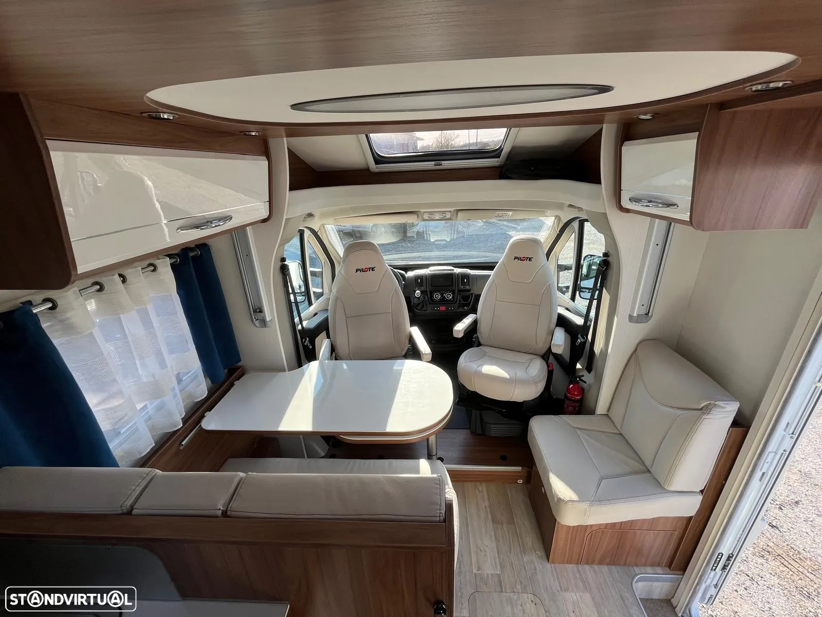 Pilote Essential 706 - 16