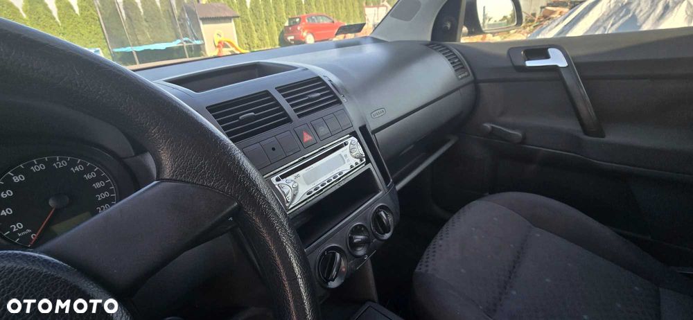 Volkswagen Polo - 6