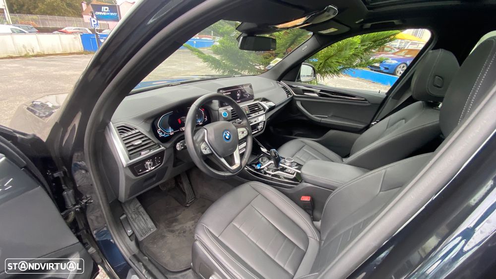 BMW iX3 Inspiring - 21