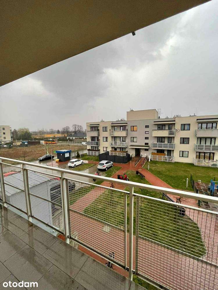 Do wynajęcia kawalerka 28m2 za 2100 +czynsz 450zł  z balkonem 5m2