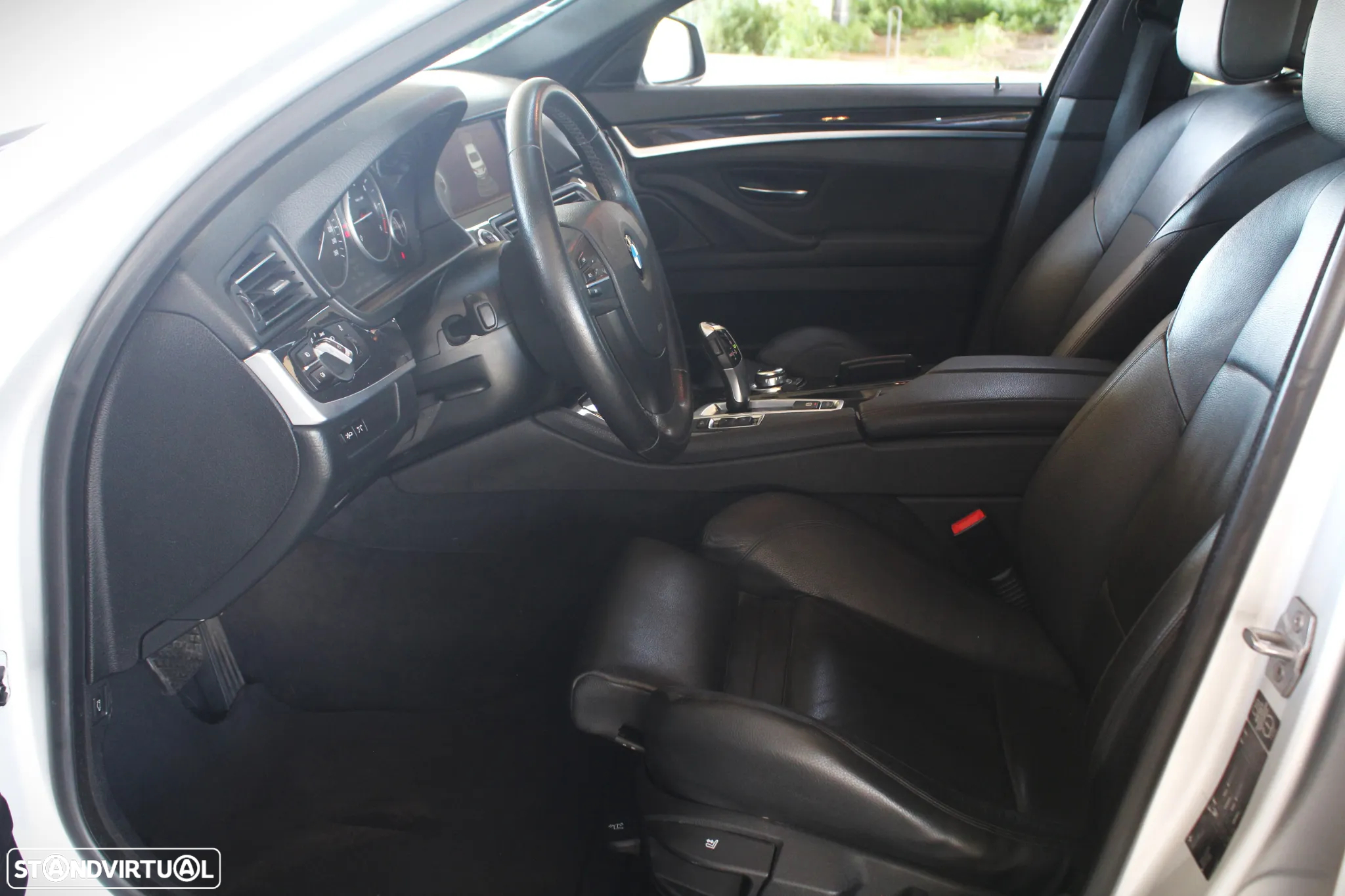 BMW 520 d Line Luxury - 31