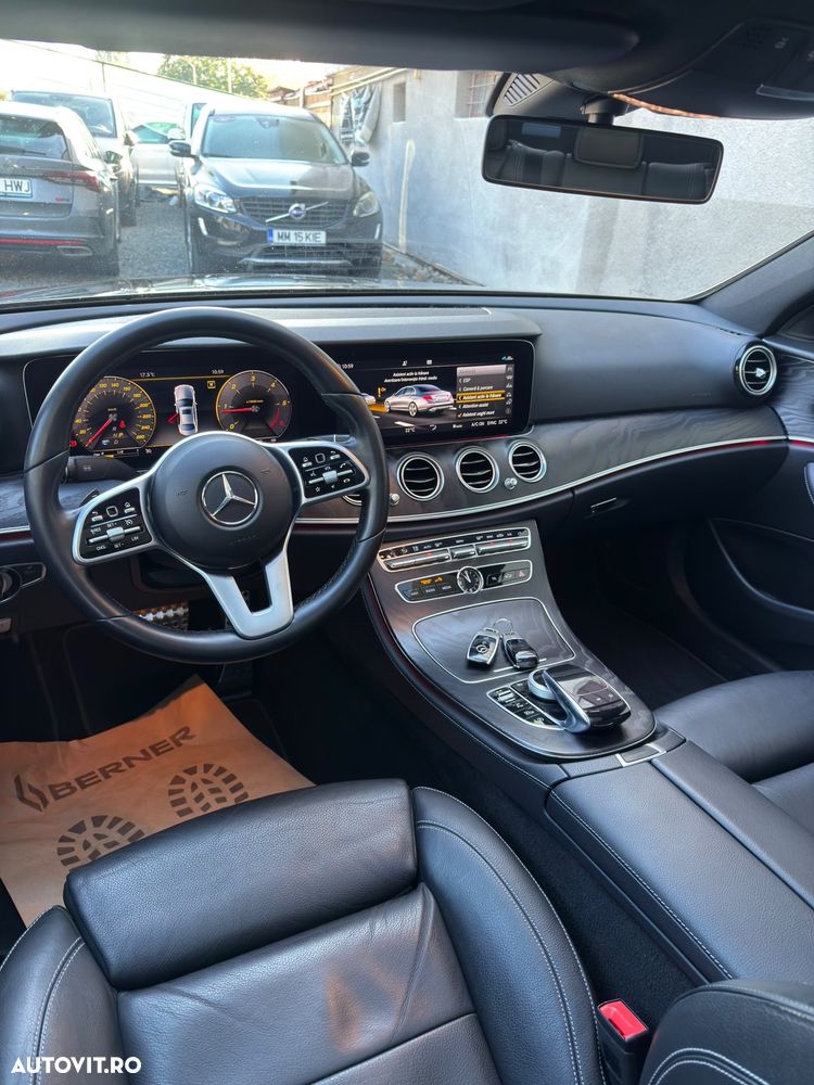 Mercedes-Benz E - 18