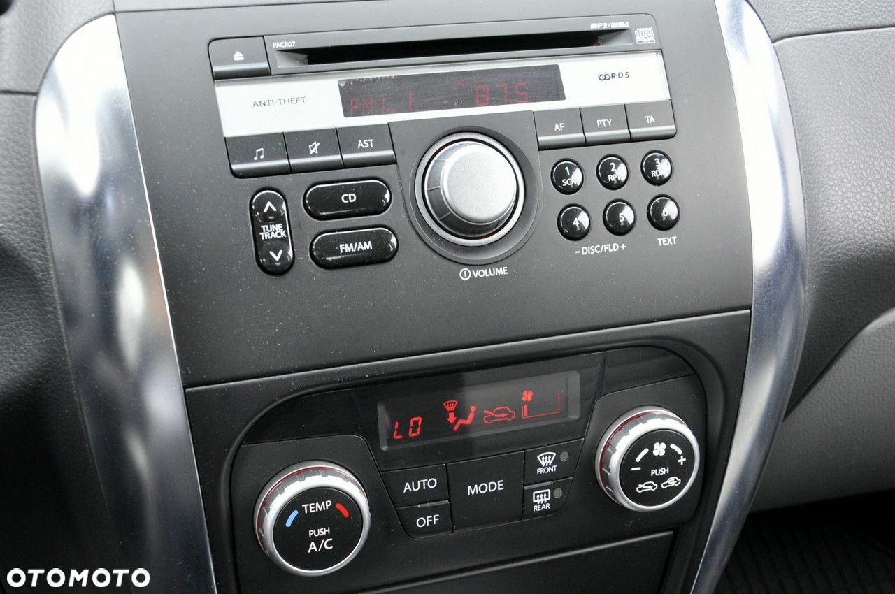 Suzuki SX4 1.6 Premium - 7