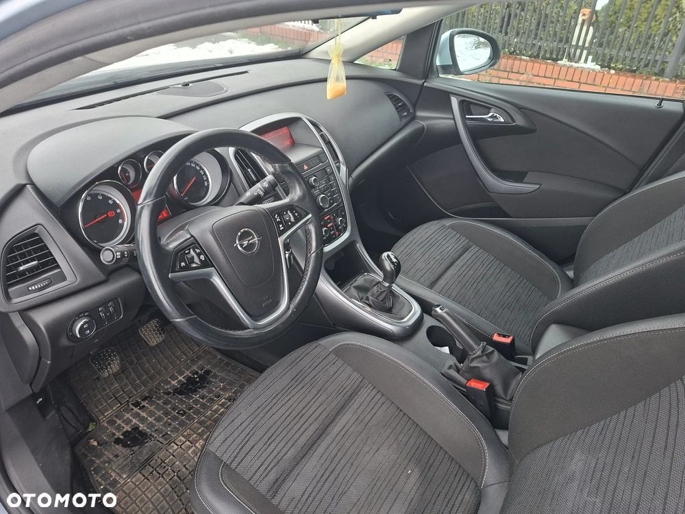 Opel Astra 1.4 T Executive EU6 - 11