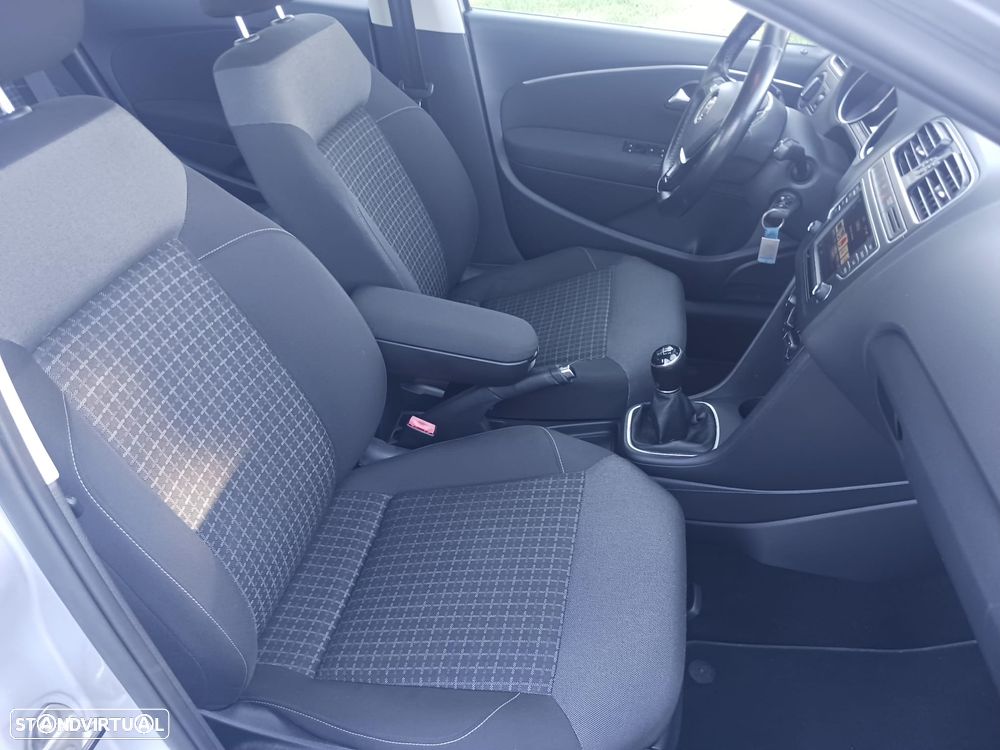 VW Polo 1.4 TDi BlueMotion - 41