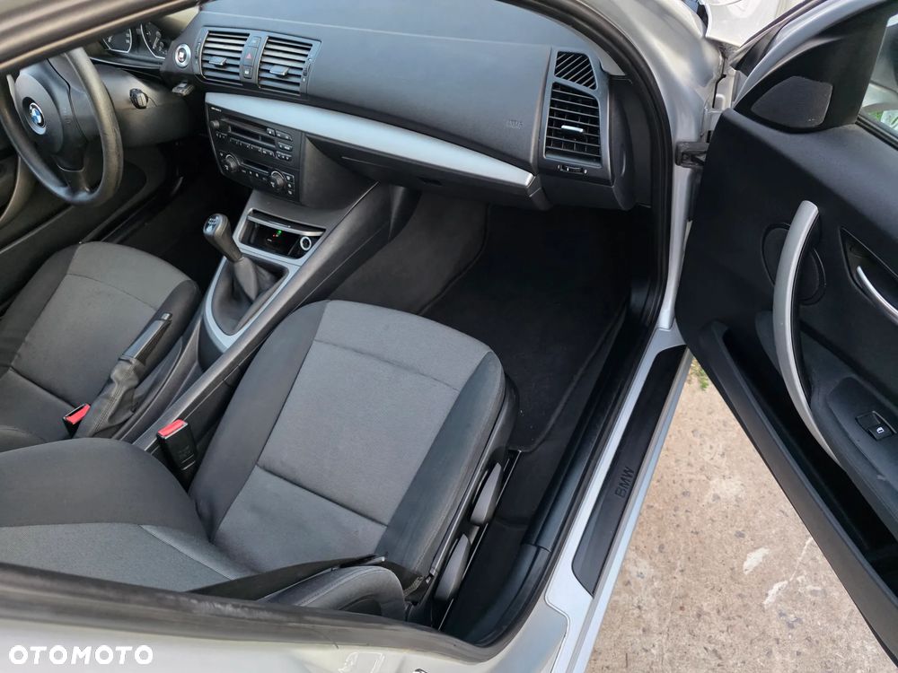 BMW Seria 1 - 12