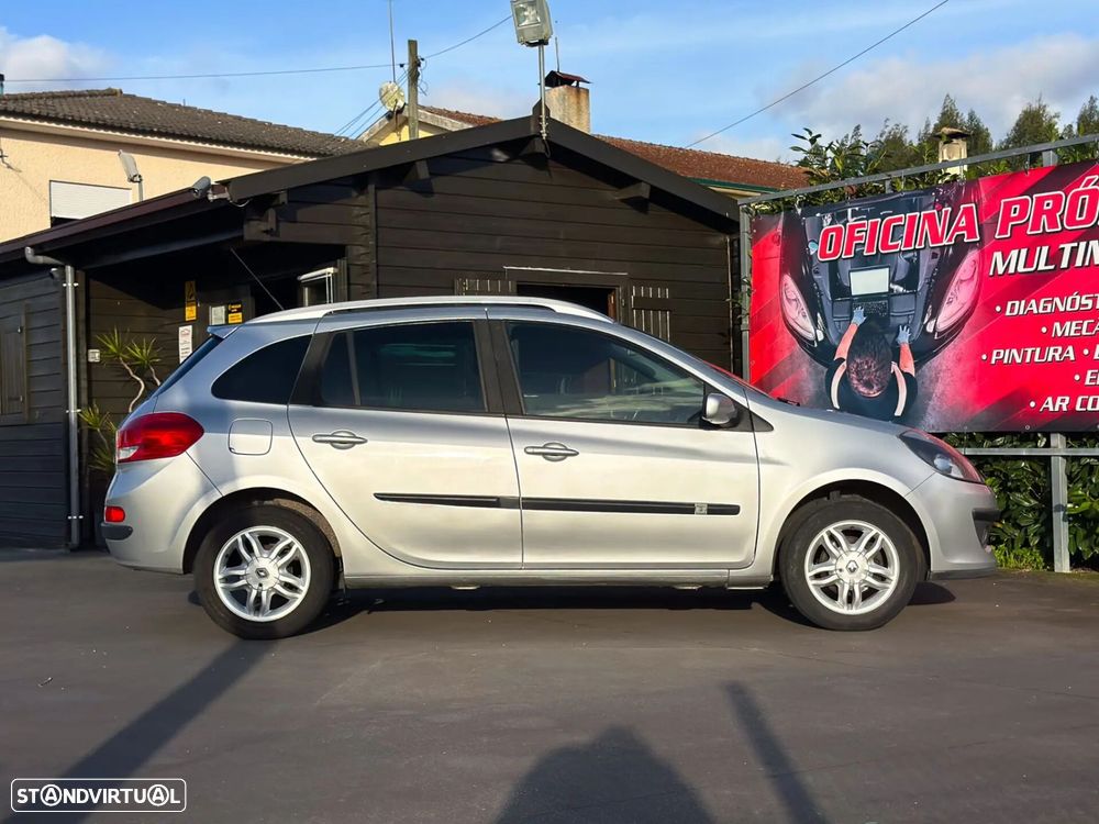 Renault Clio 1.2 16V Confort - 9