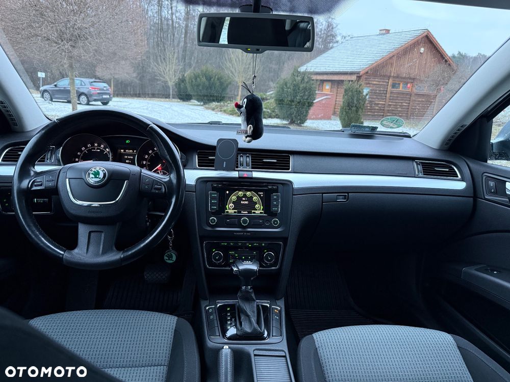 Skoda Superb 2.0 TDI DSG Ambition - 9