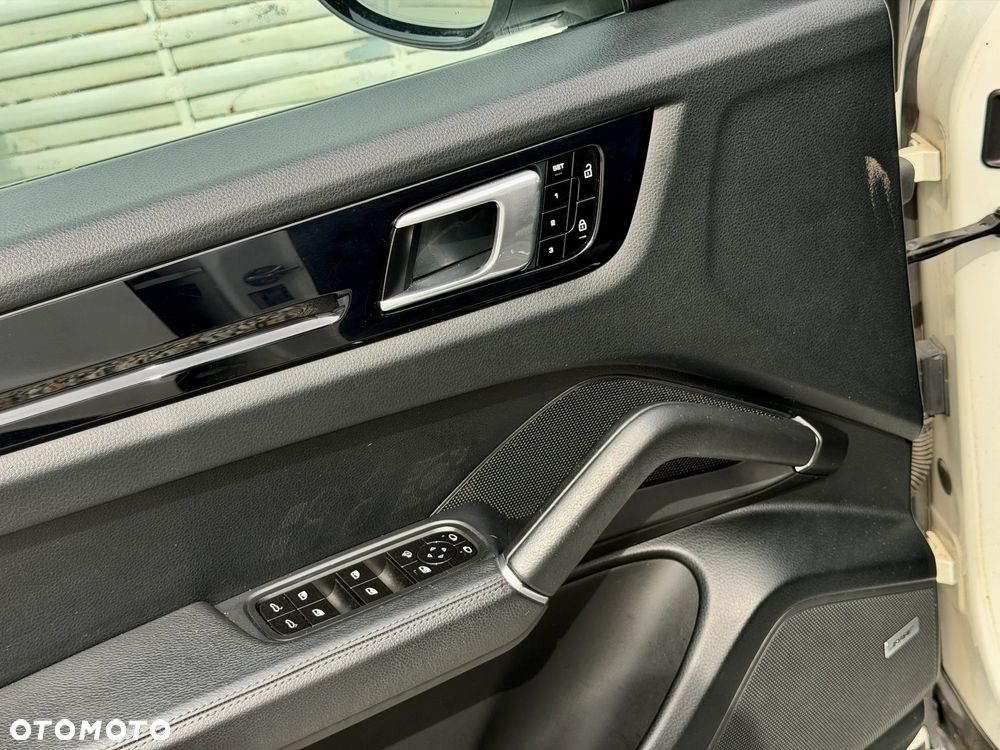 Porsche Cayenne Tiptronic S - 20