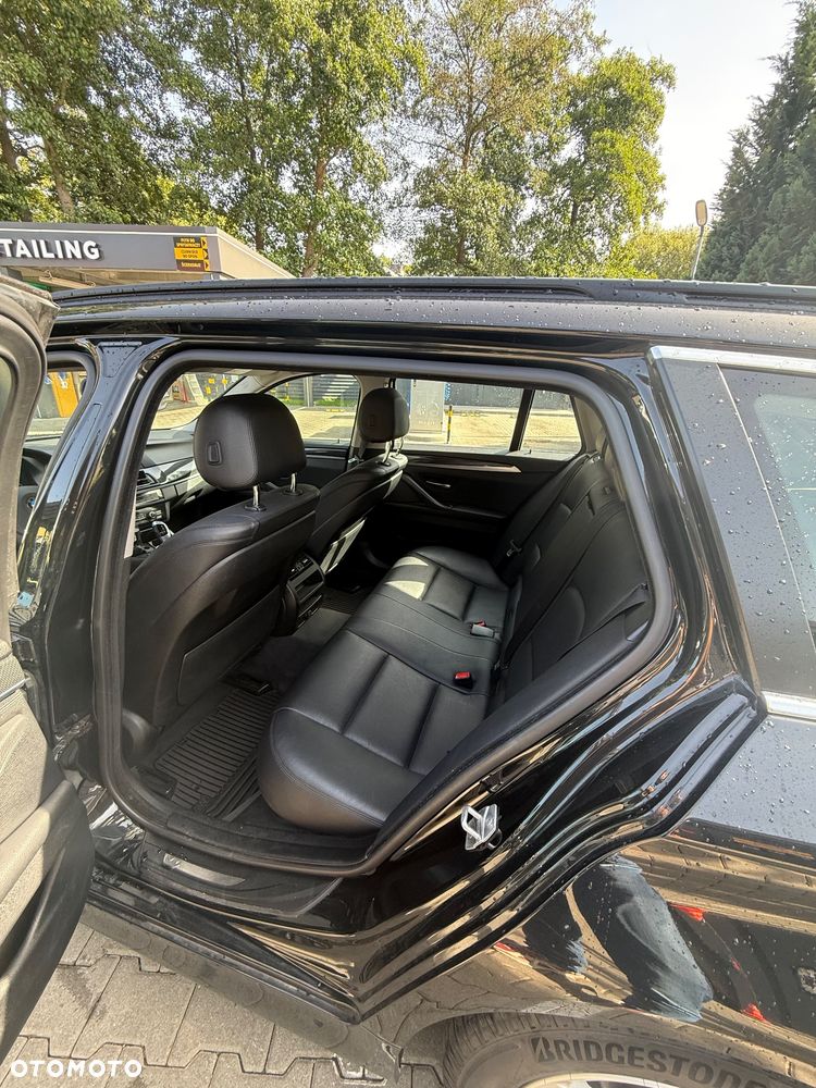 BMW Seria 5 520d xDrive - 11