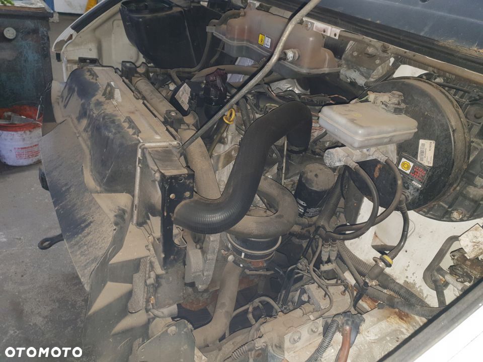 IVECO DAILY 40C15 CZĘŚCI DAWCA SZPILKA 3.0 HPI - 9
