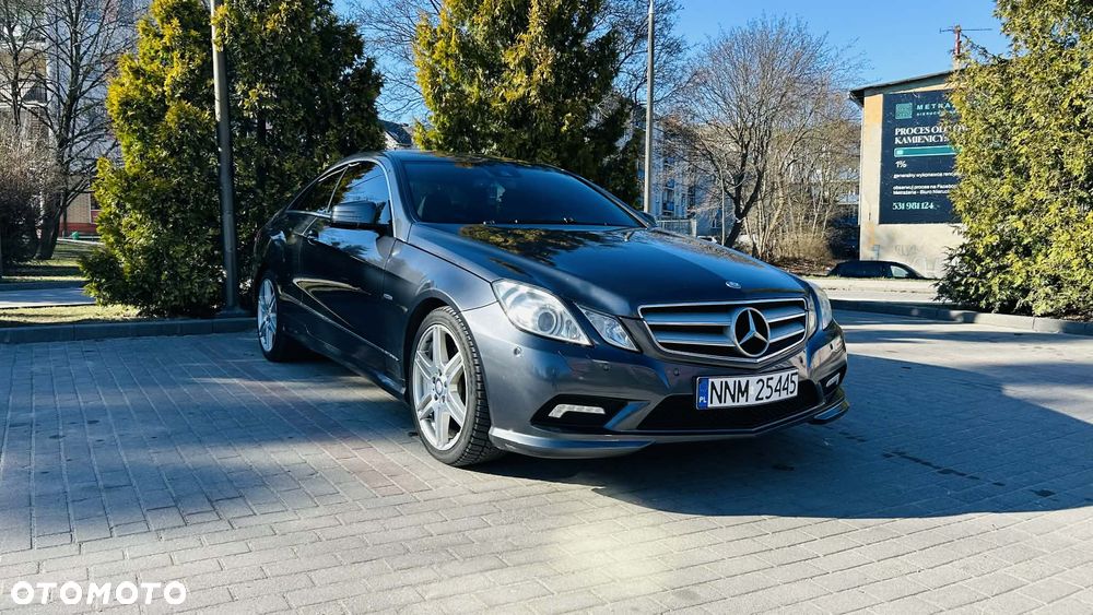 Mercedes-Benz Klasa E - 9