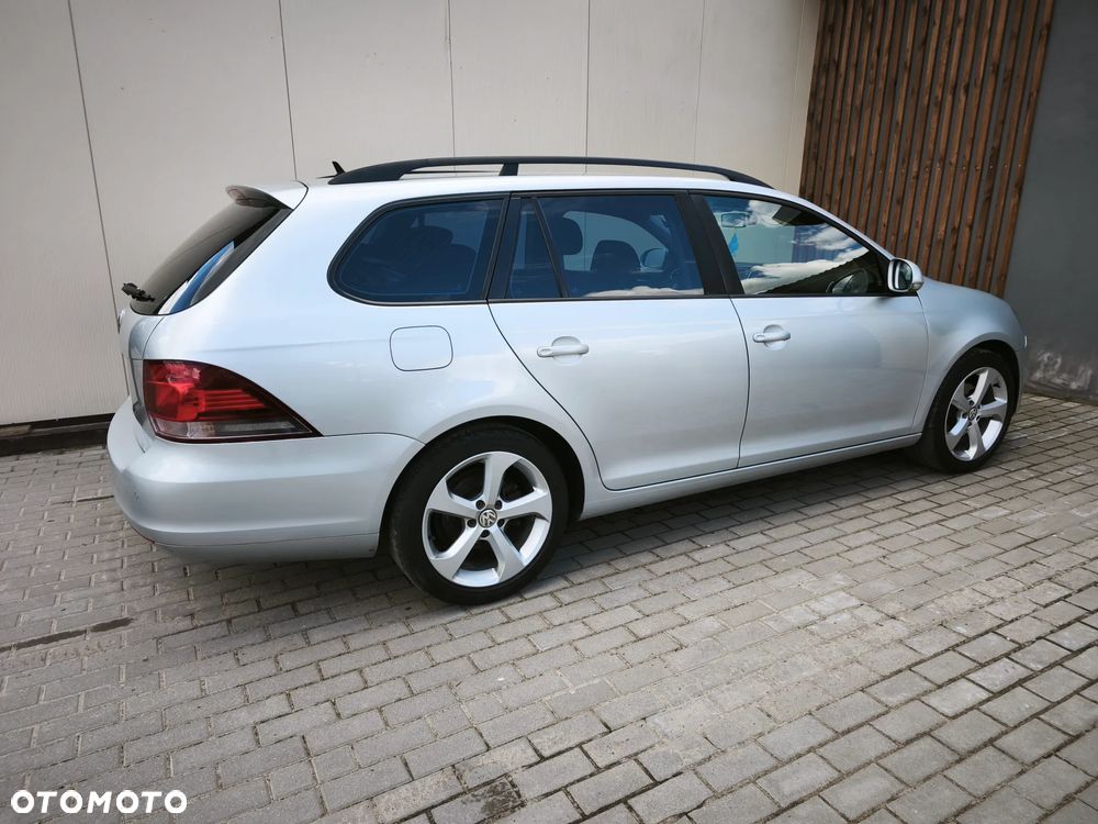 Volkswagen Golf 1.6 TDI Comfortline DSG - 7