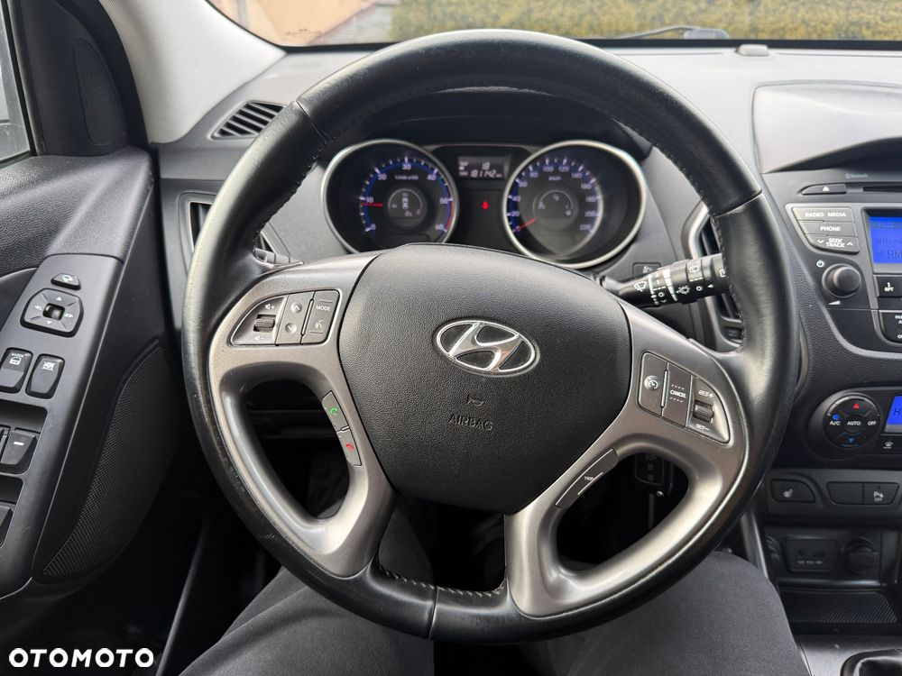 Hyundai ix35 1.7 CRDi 2WD Fifa World Cup Edition - 28