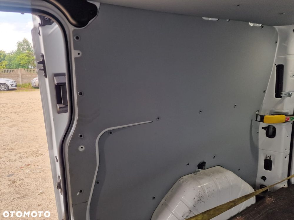 Ford Transit Custom - 20