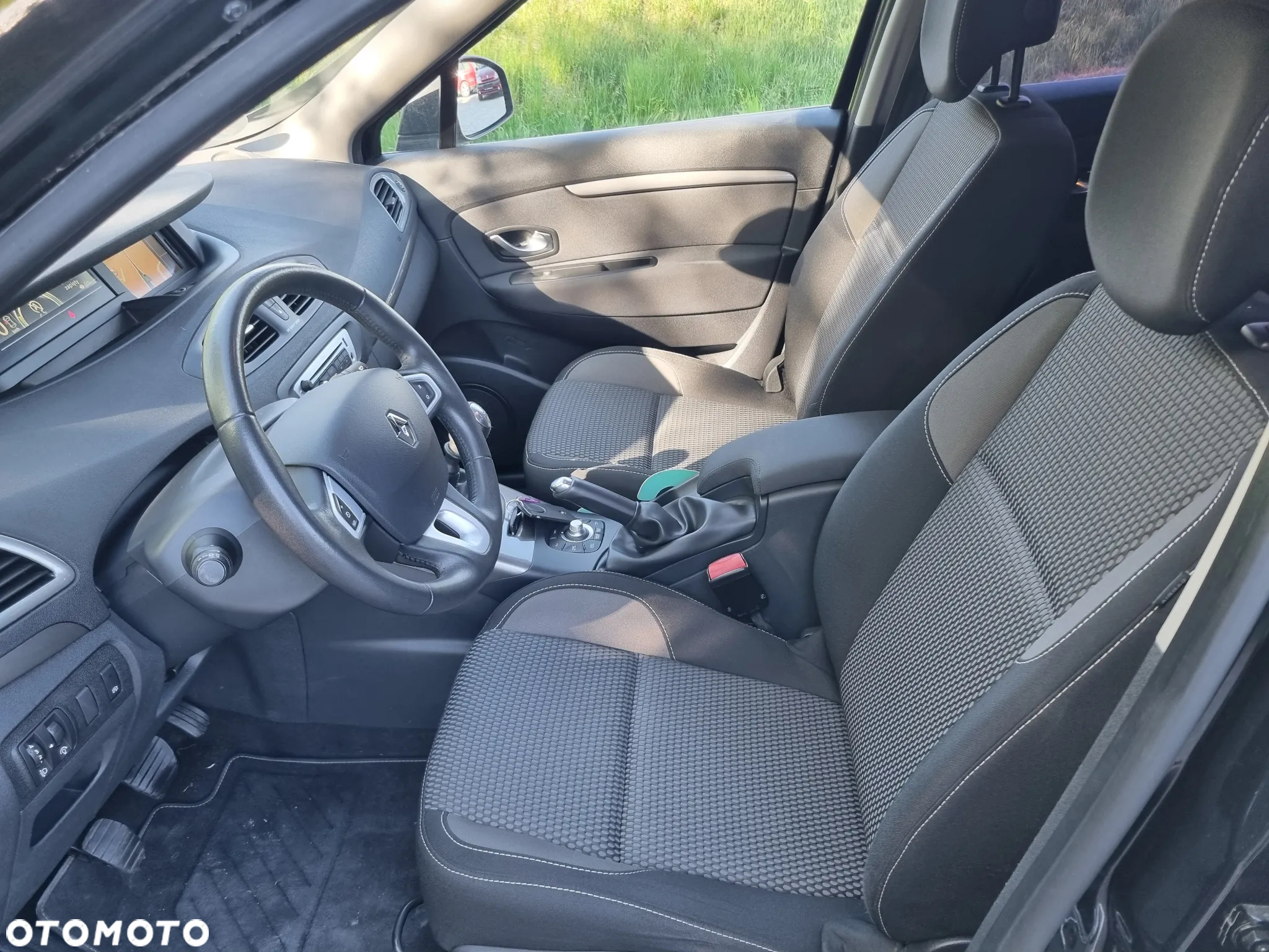 Renault Scenic ENERGY TCe 115 S&S Xmod Paris - 24