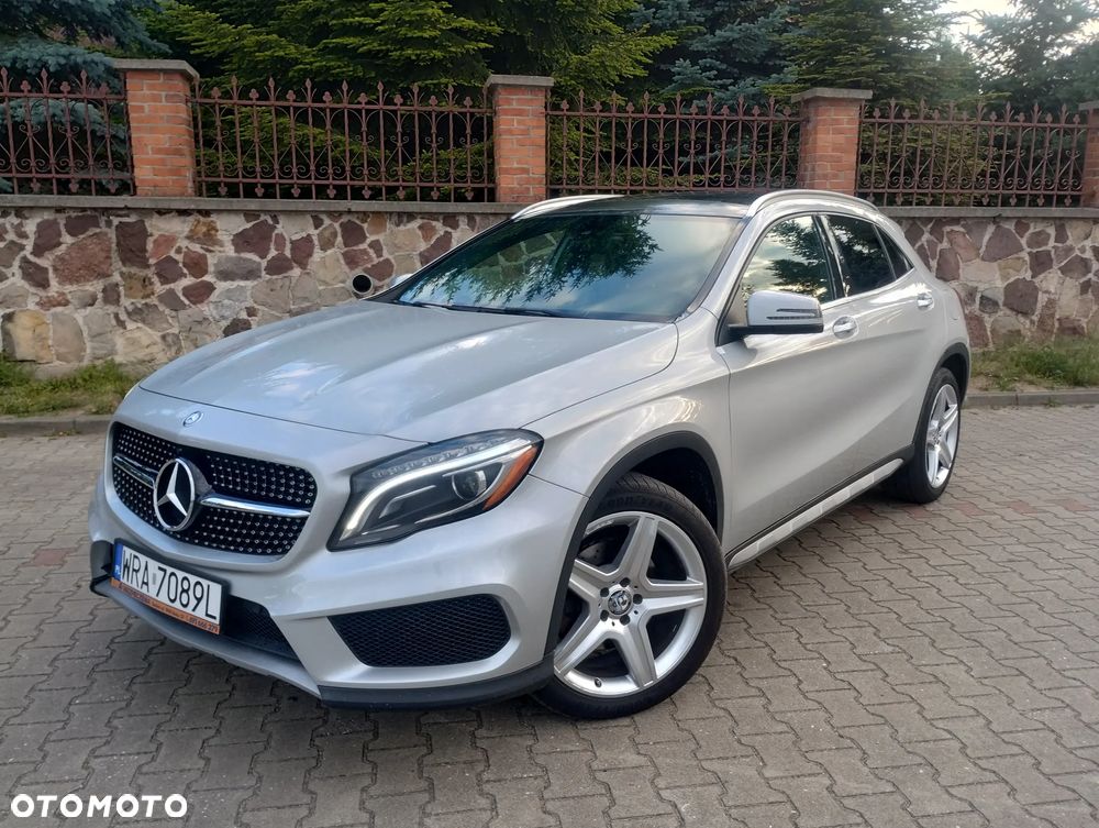 Mercedes-Benz GLA 250 4-Matic AMG Line - 1