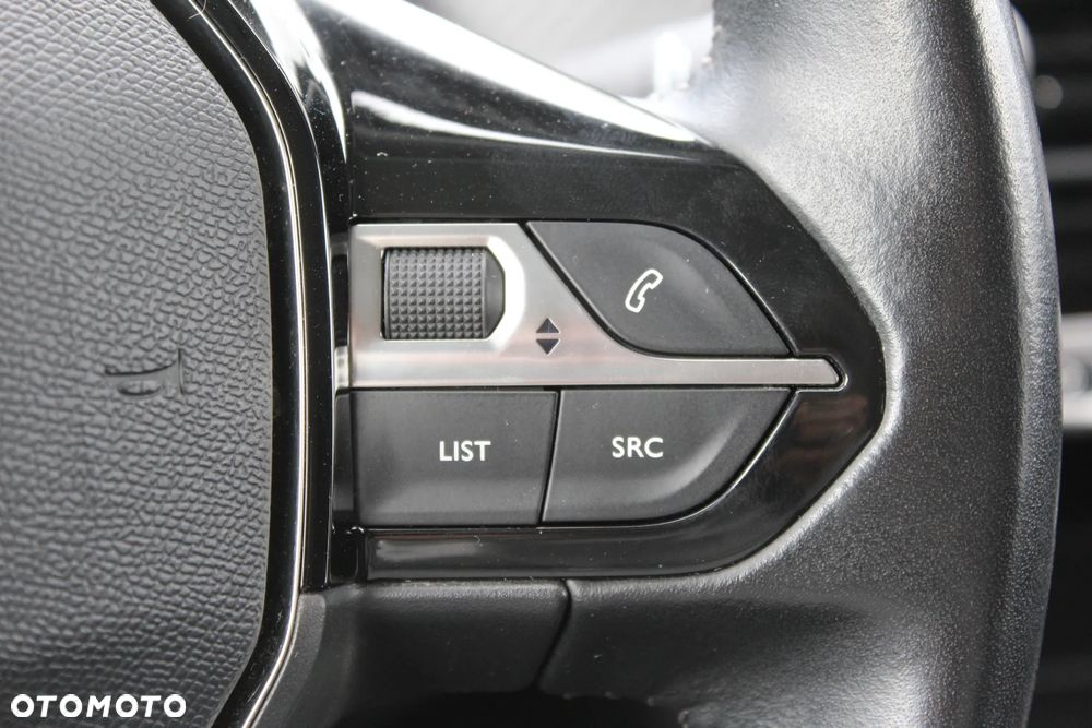 Peugeot 2008 1.5 BlueHDi Allure - 18