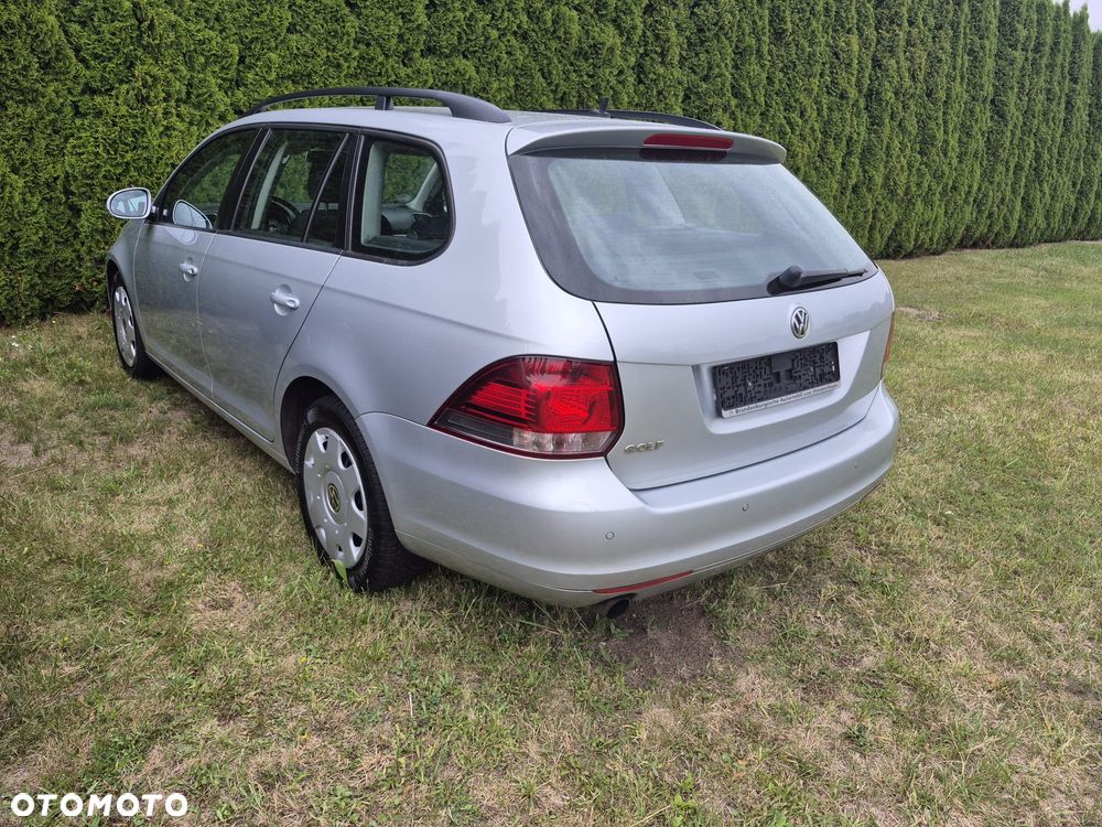 Volkswagen Golf - 25
