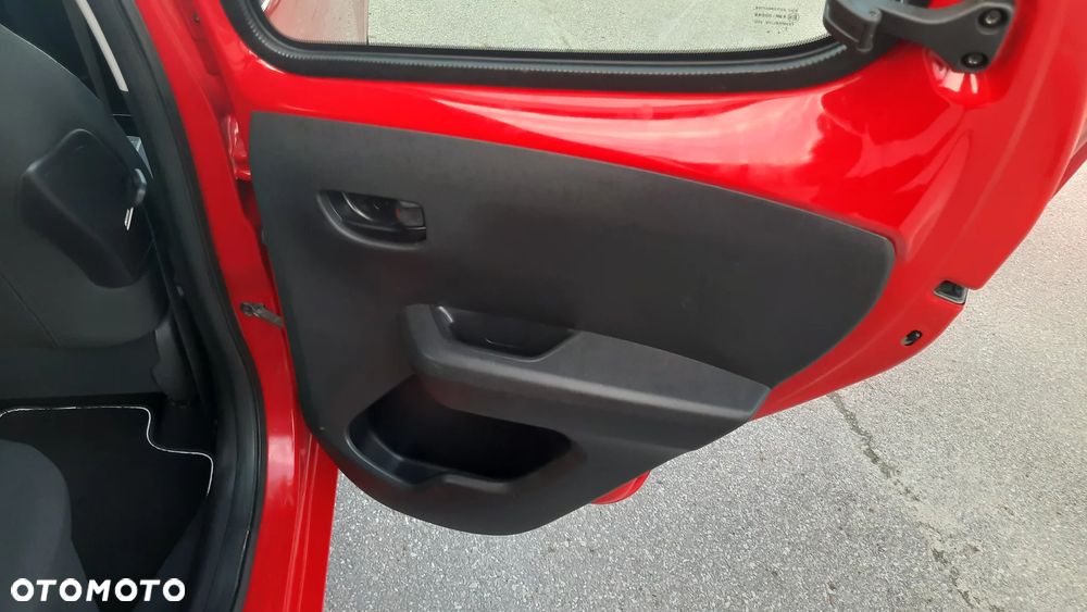 Peugeot 108 VTI 68 ETG5 Top Allure - 27