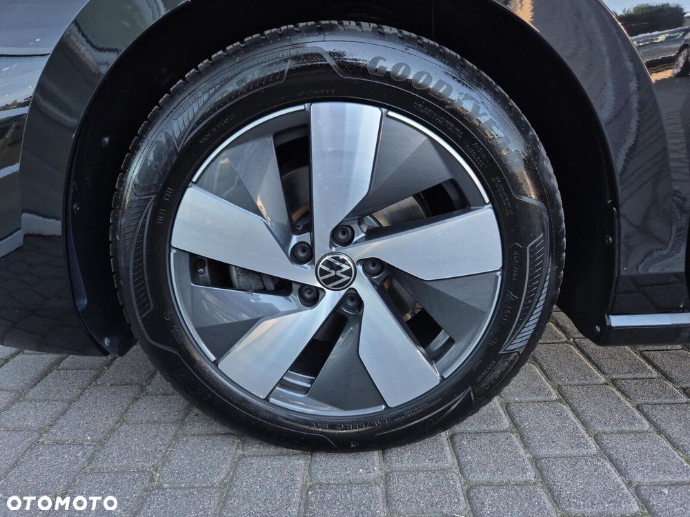 Volkswagen Passat Variant 2.0 TDI SCR Elegance DSG - 36