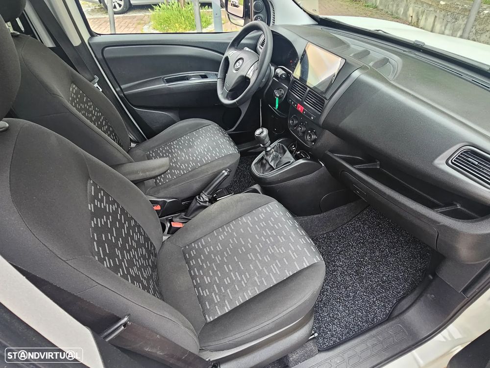 Opel Combo D ,Com Rampa Cadeira De Rodas - 11