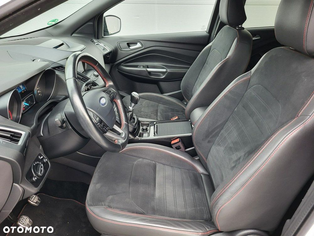 Ford Kuga - 15