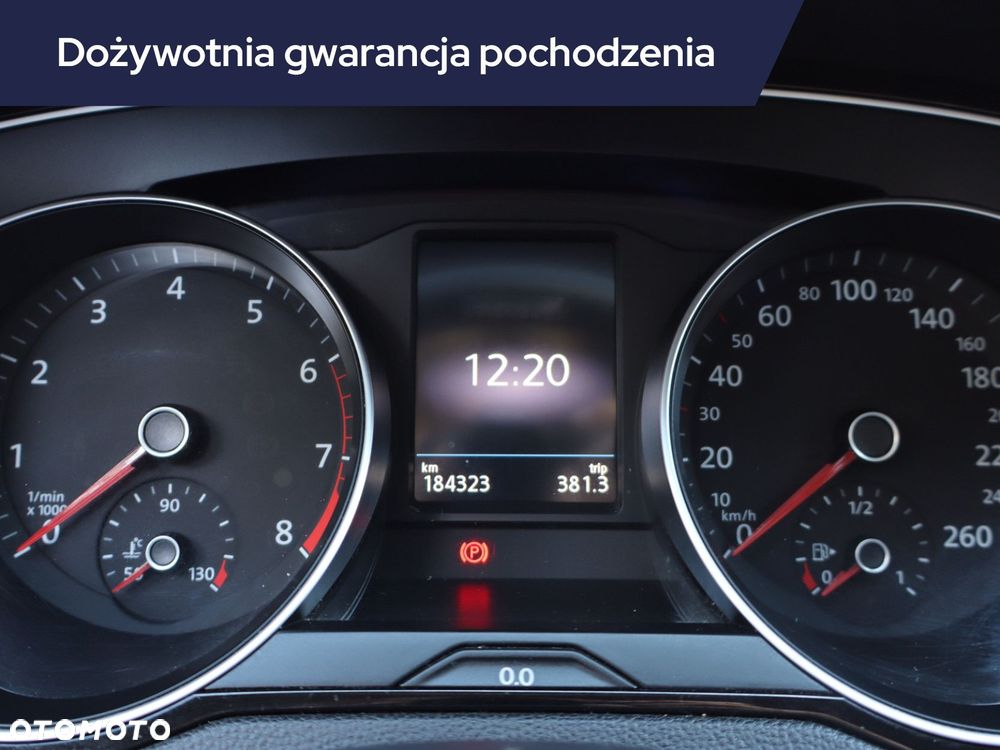 Volkswagen Passat - 17