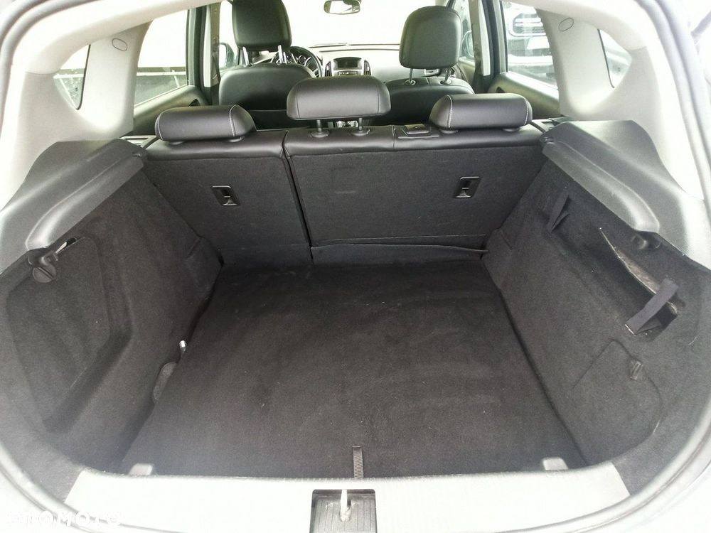 Opel Astra IV 1.7 CDTI Cosmo - 7