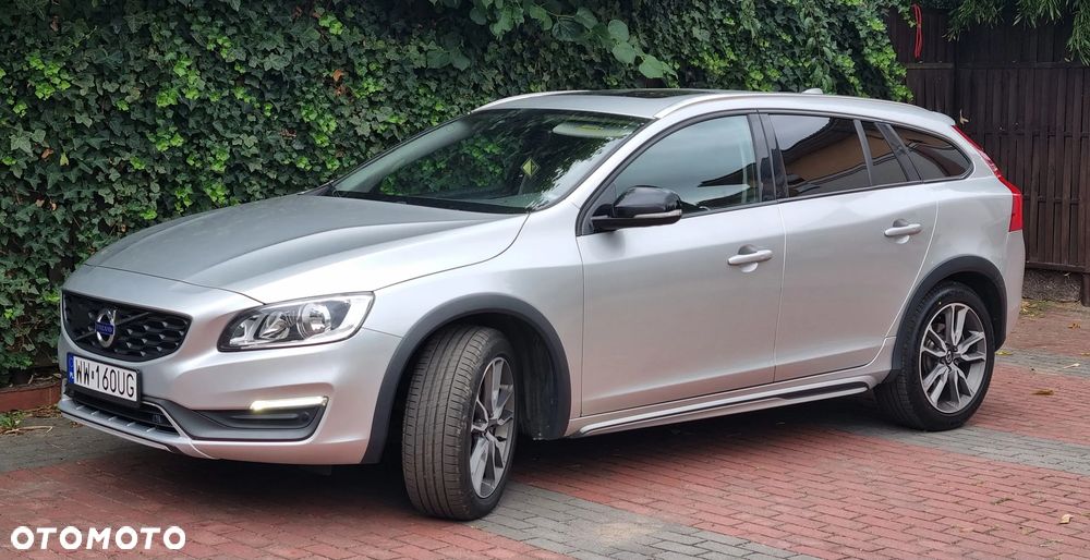 Volvo V60 Cross Country - 3