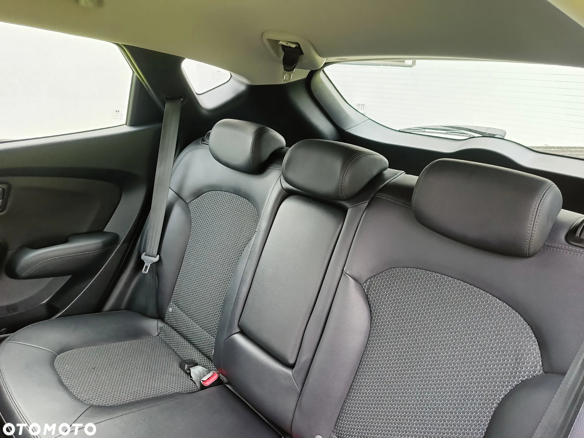 Hyundai ix35 2.0 2WD Comfort - 11