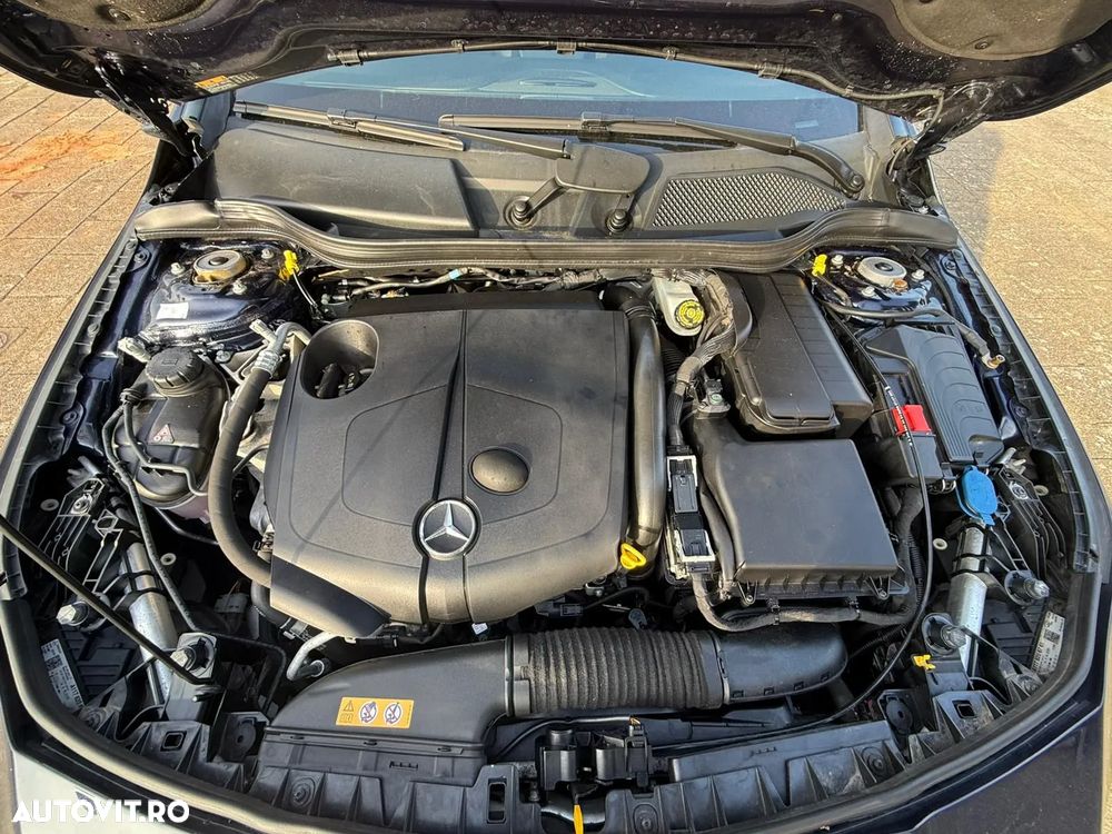 Mercedes-Benz CLA - 12