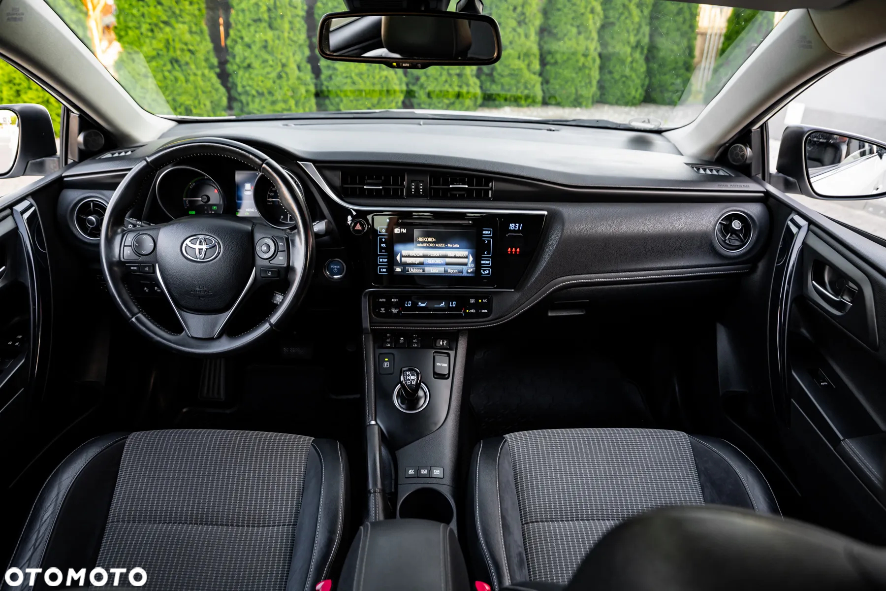 Toyota Auris 1.8 VVT-i Hybrid Automatik Edition S+ - 5