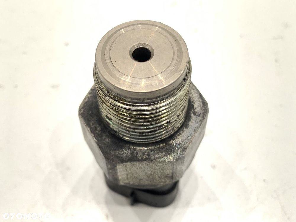 CZUJNIK CIŚNIENIA PALIWA  MAZDA 6 Kombi (GH) 2007 - 2013 2.0 MZR-CD (GH14) 103 kW [140 KM] olej - 2