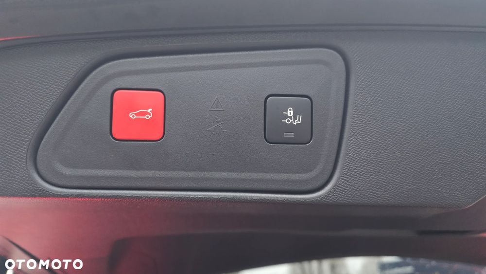 Peugeot 3008 1.2 PureTech Allure Pack S&S EAT8 - 18