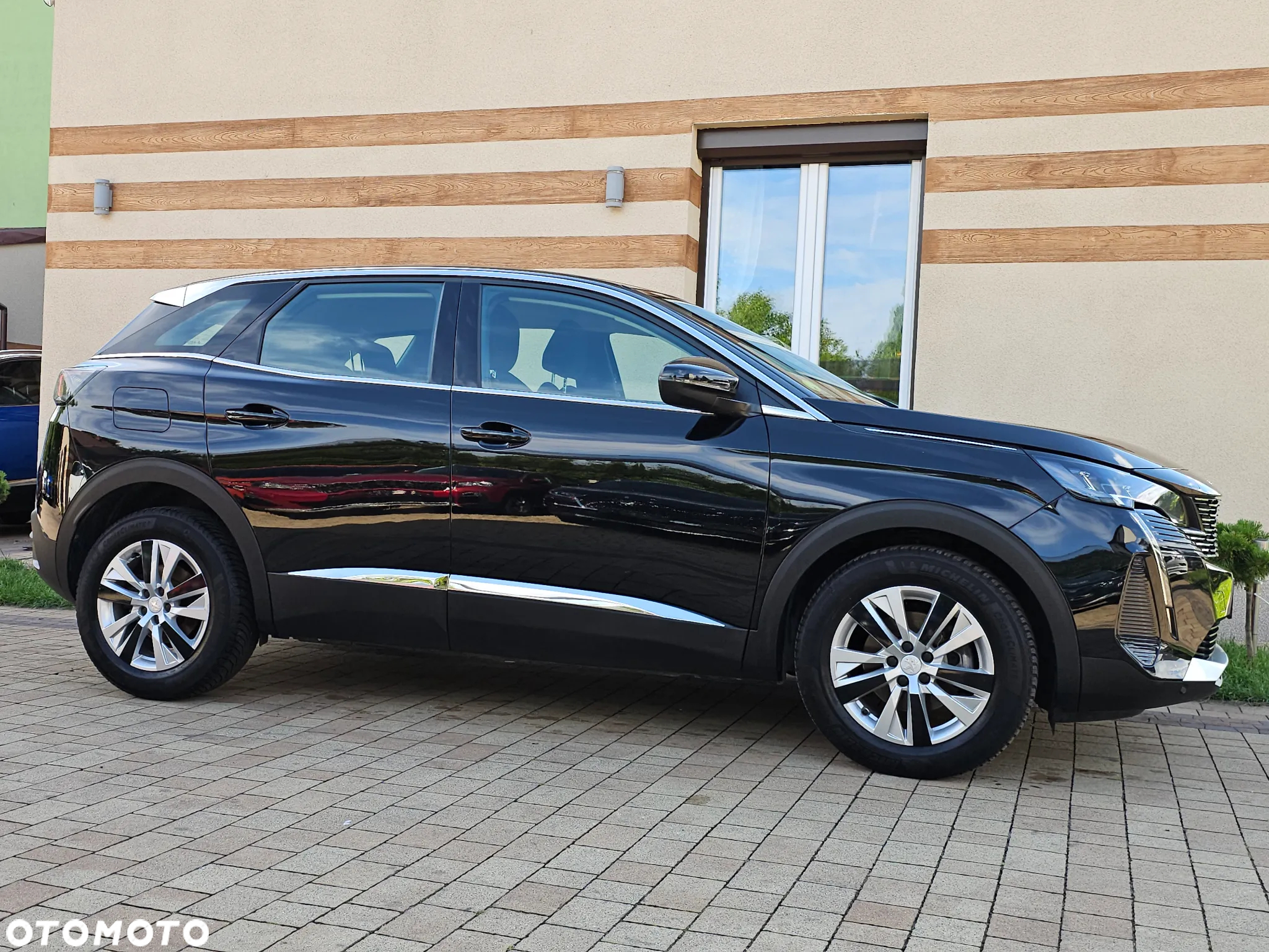 Peugeot 3008 1.5 BlueHDi Allure S&S - 3