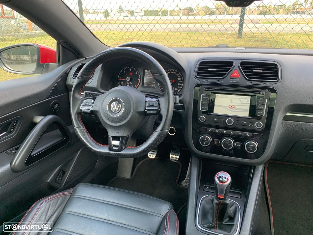 VW Scirocco 2.0 TDI GTD - 38