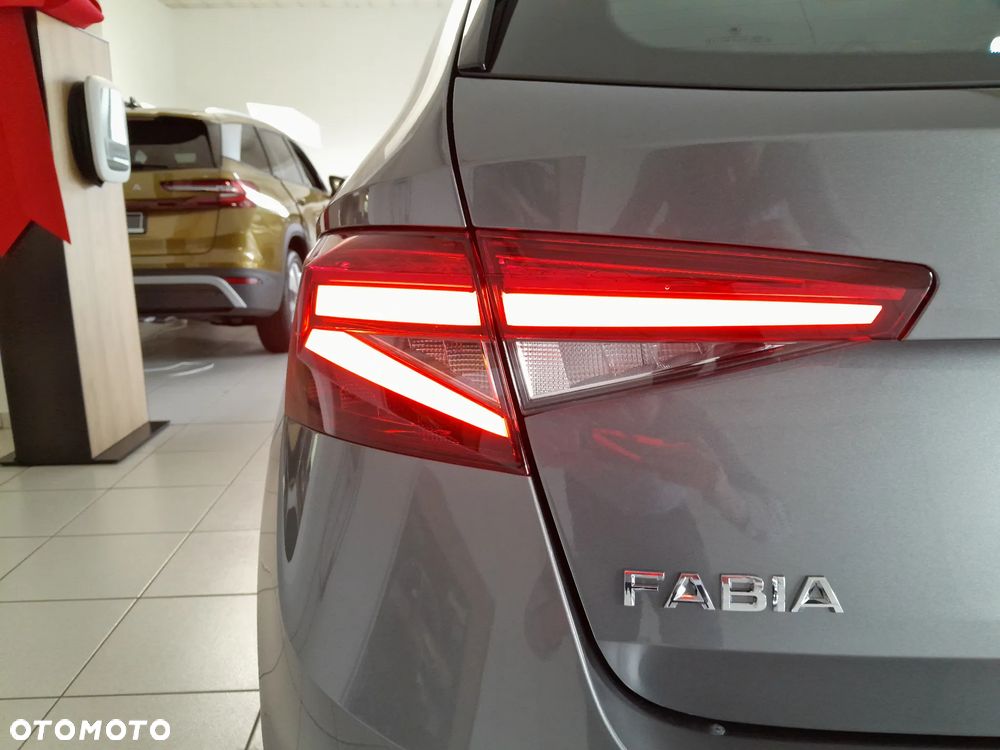 Skoda Fabia 1.0 TSI Edition 130 DSG - 19