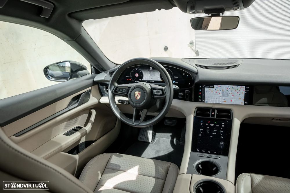 Porsche Taycan Sport Turismo Standard - 9