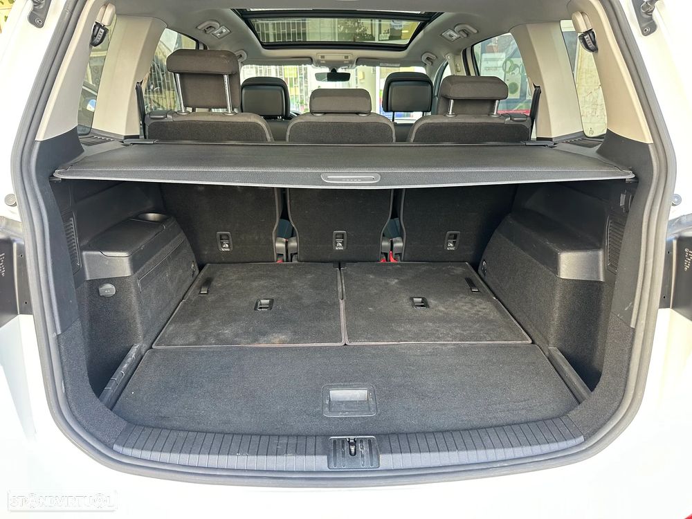 VW Touran - 12