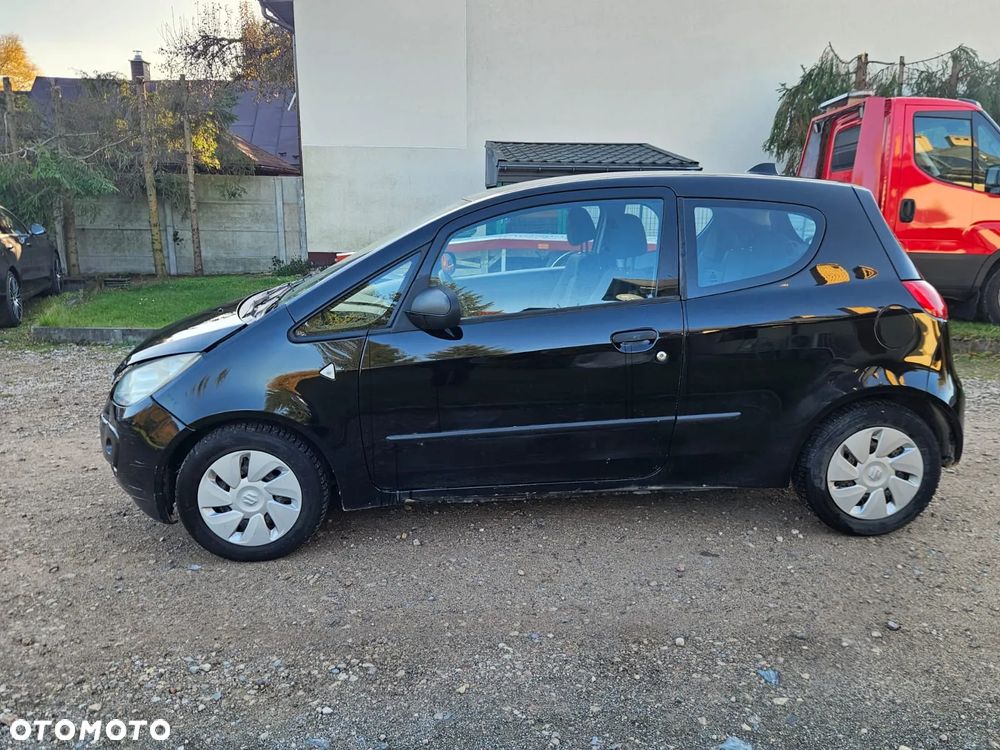 Mitsubishi Colt - 4