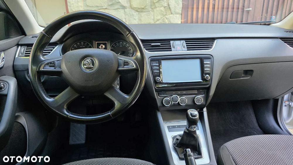 Skoda Octavia 1.6 TDI Active - 10