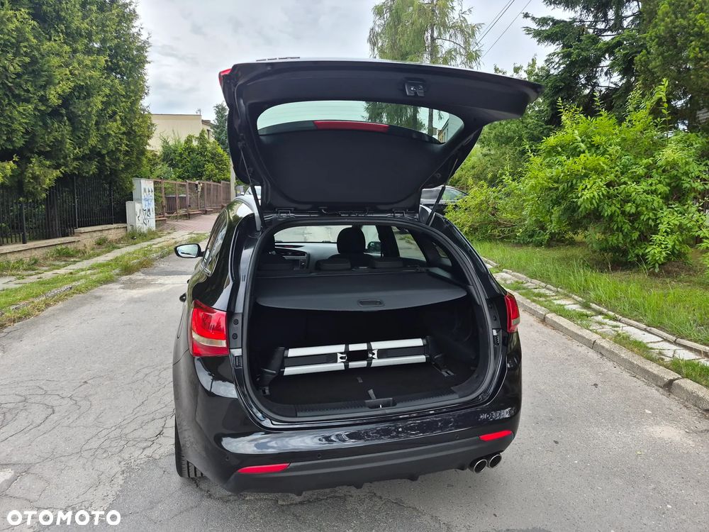 Kia Ceed 1.6 CRDi 136 ISG GT Line - 10