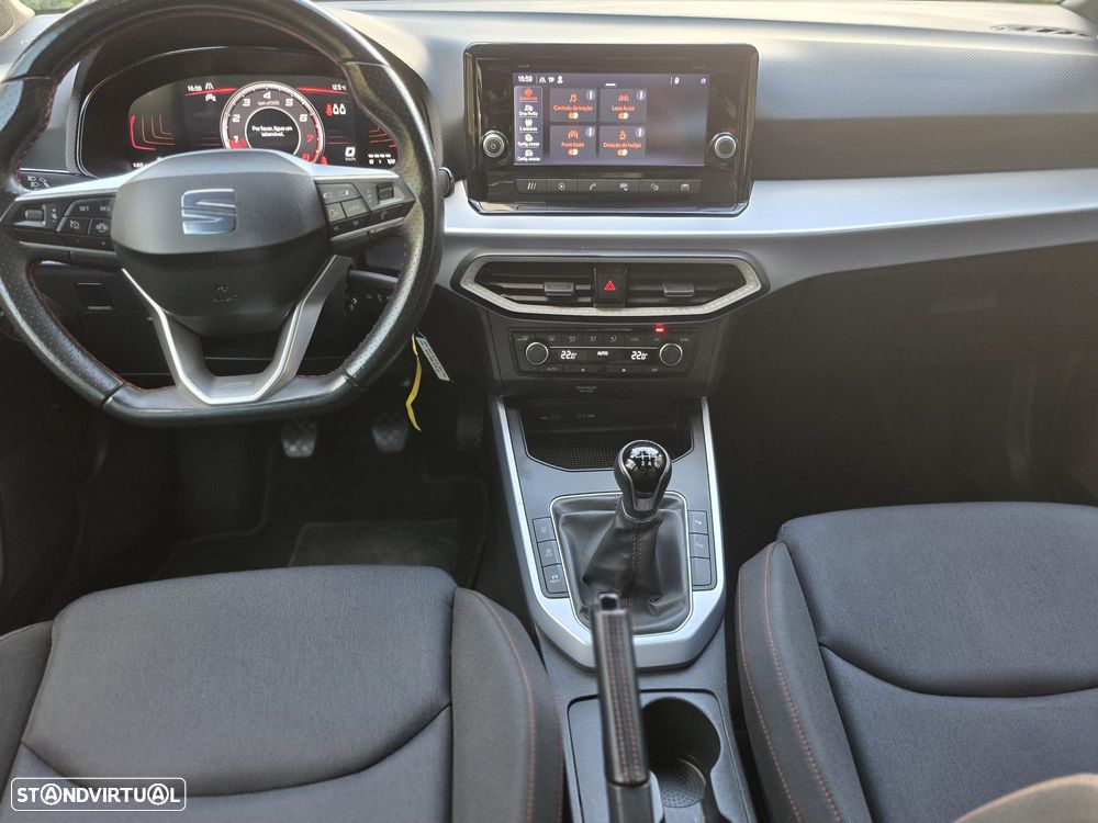 SEAT Arona 1.0 TSI FR - 44